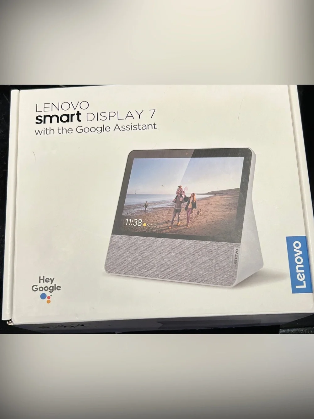 Lenovo Smart Display 7 - Gray Fabric Front with White Case